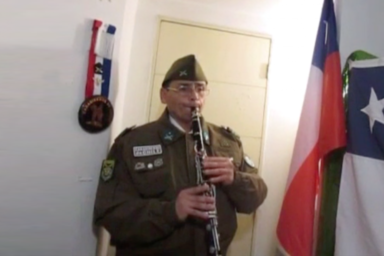 Notas de Apoyo a Carabineros: Un Clarinete Bueno y Gentil